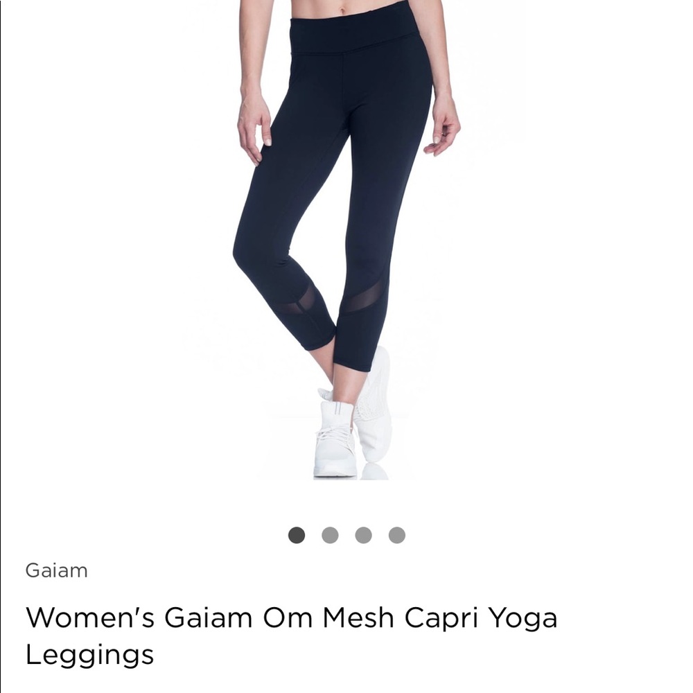 Gaiam Om Mesh Capri Yoga Leggings- Never Worn!